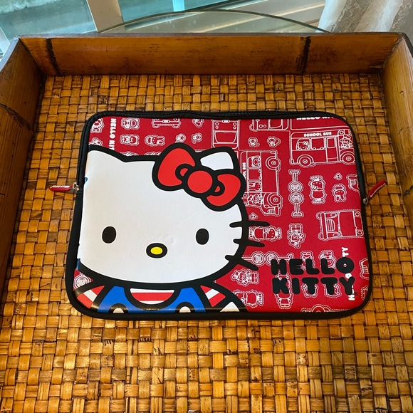 Hello Kitty Red Tablet Sleeve - Picture 3 of 5
